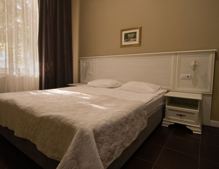 Апартаменты 4-местные 3-комнатные - Отель «Абаата» Гагра