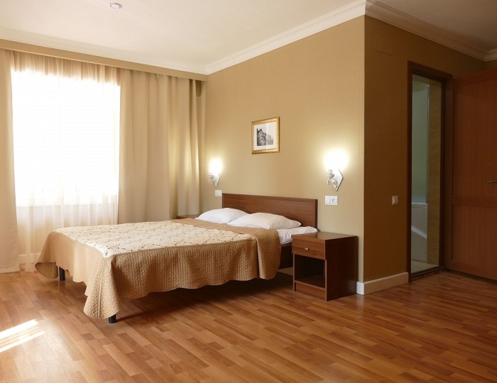 Люкс 2-местный 2-комнатный (Шале) - Отель «Абаата» Гагра